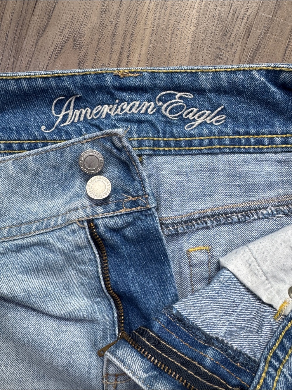 American Eagle Vintage Denim Mini Skirt Sz 2 Distressed Y2K - Picture 6 of 11